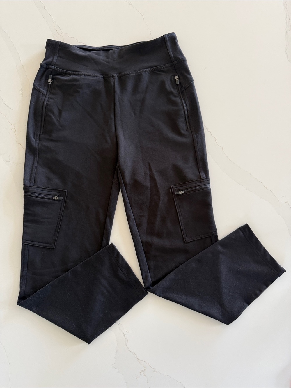 Joe Fresh Black Active Cargo Leggings with Inner Waistband and Zipper Pockets